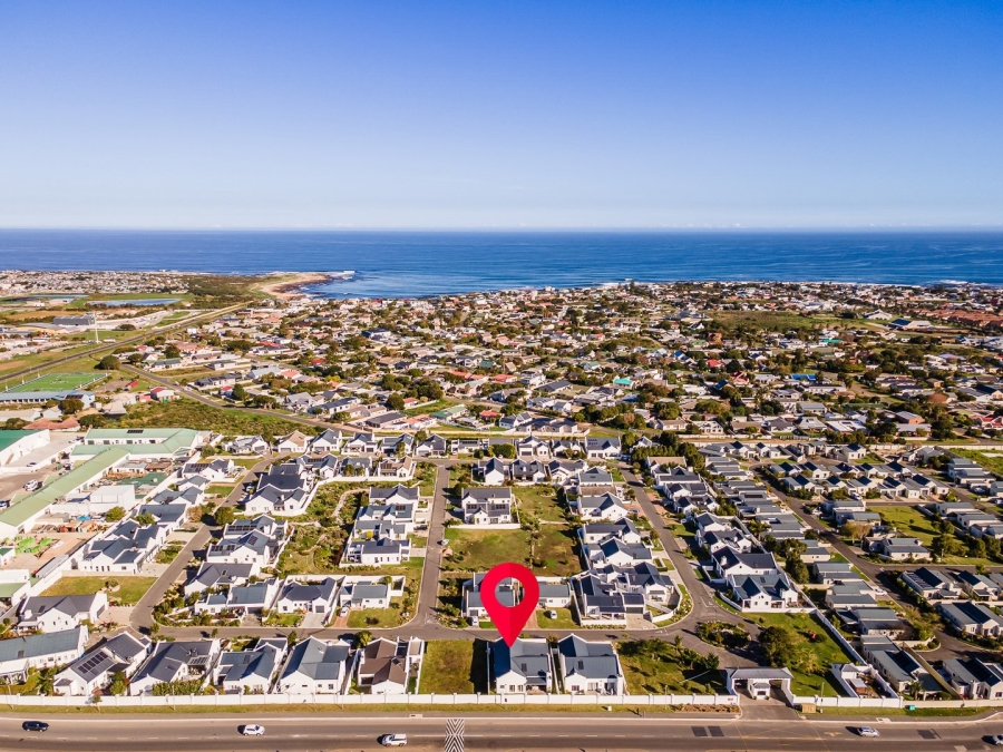 3 Bedroom Property for Sale in Sandbaai Western Cape